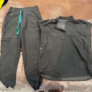 FIGS Rafaela top & high waisted Zamora joggers